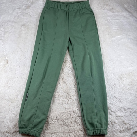 On Cloud Running NWOT Club Pants Women's Recovery Sweatpants Green Small - Picture 2 of 9